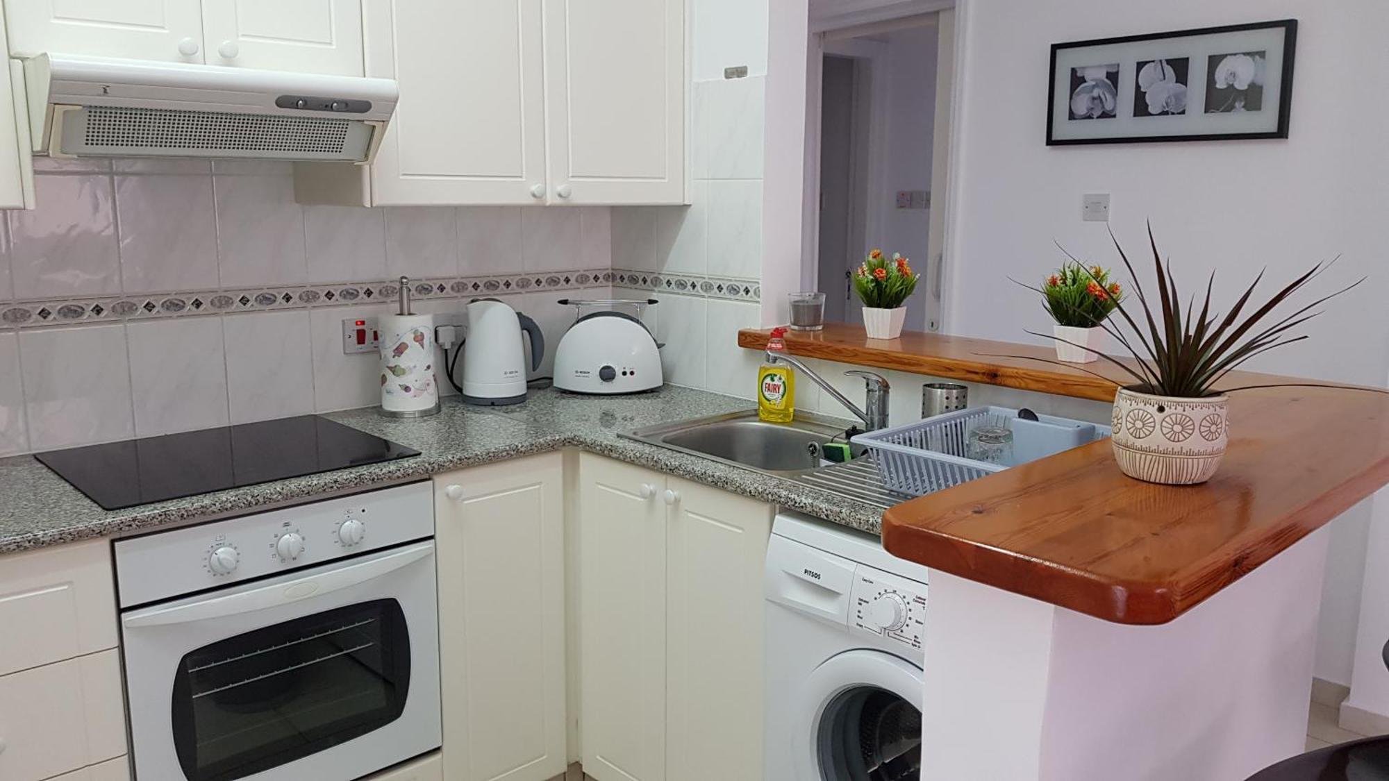 Paradise Gardens IV 2 Bd Amazing Apartment Paphos Exterior foto